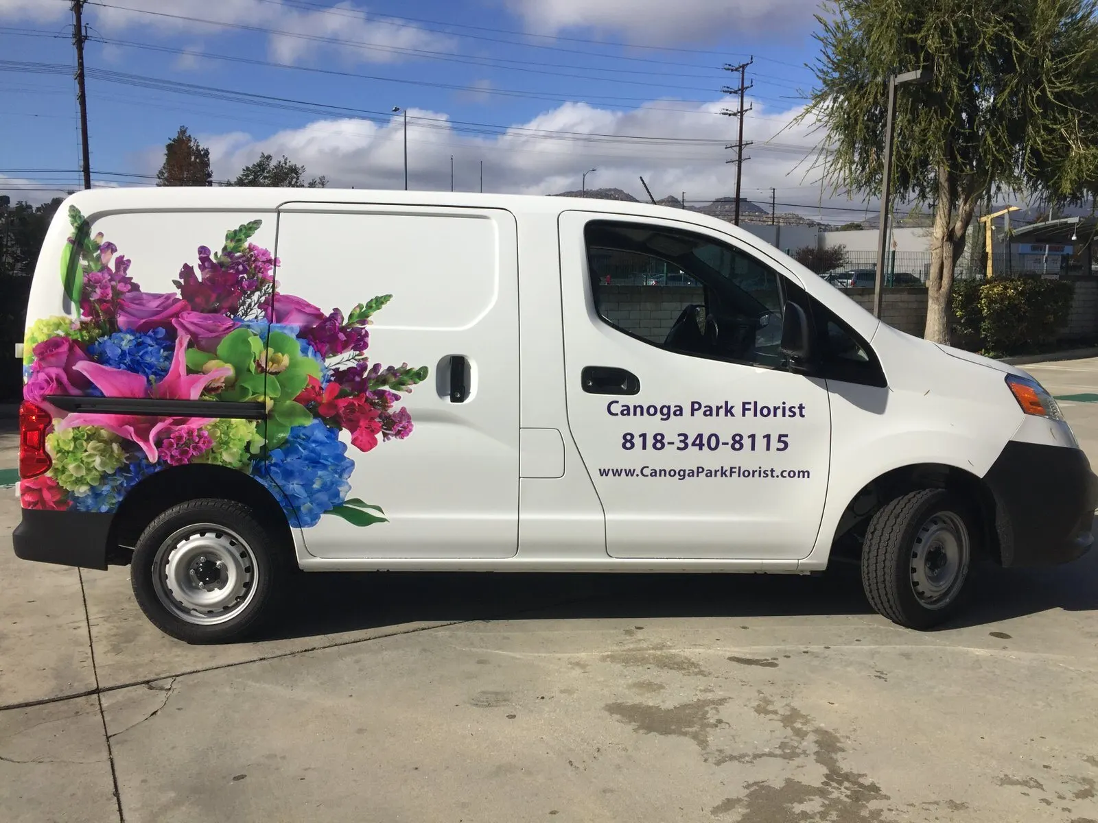 Partial wrap with printed flowers.