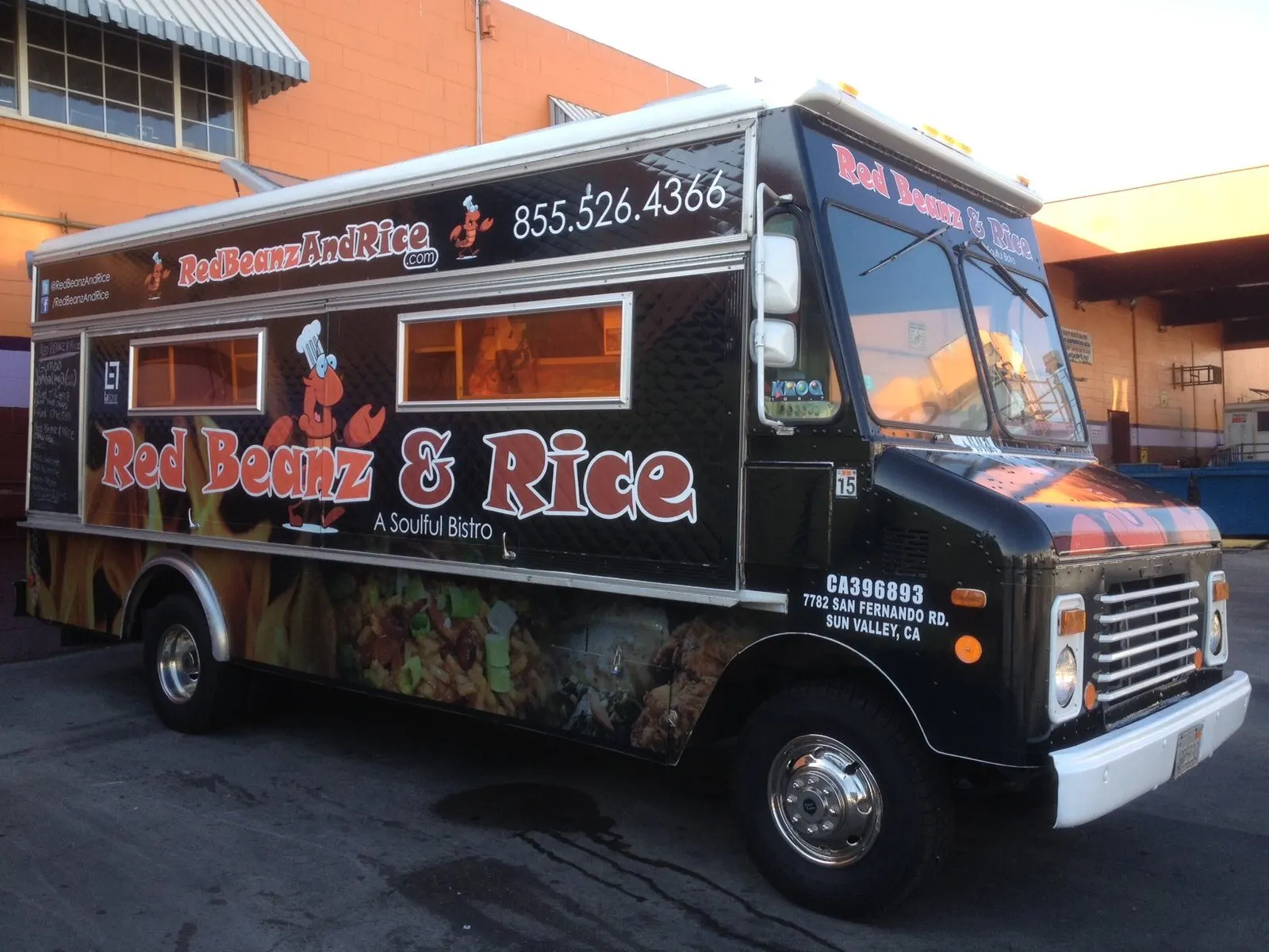 Full wrap on a food truck.